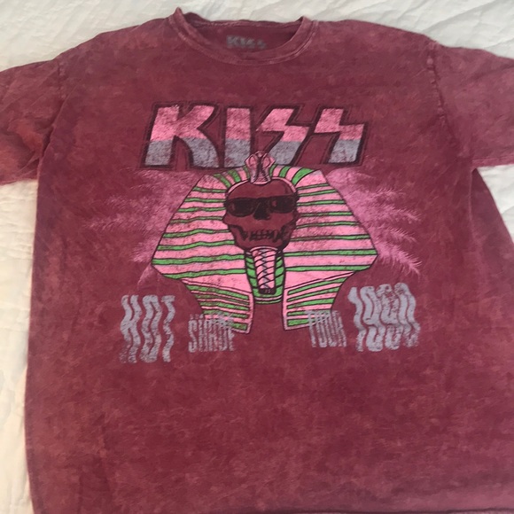 Urban outfitters Tee - Picture 1 of 2